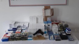 Gümrük kaçakcısına jandarmadan baskın!