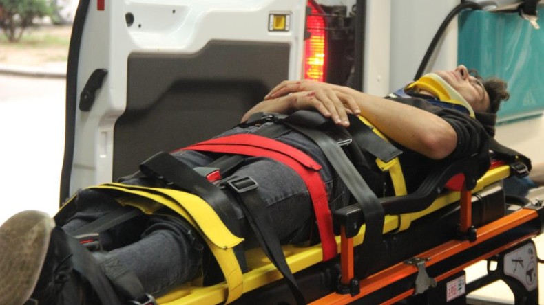 İki motosiklet çarpıştı; yaralılar var