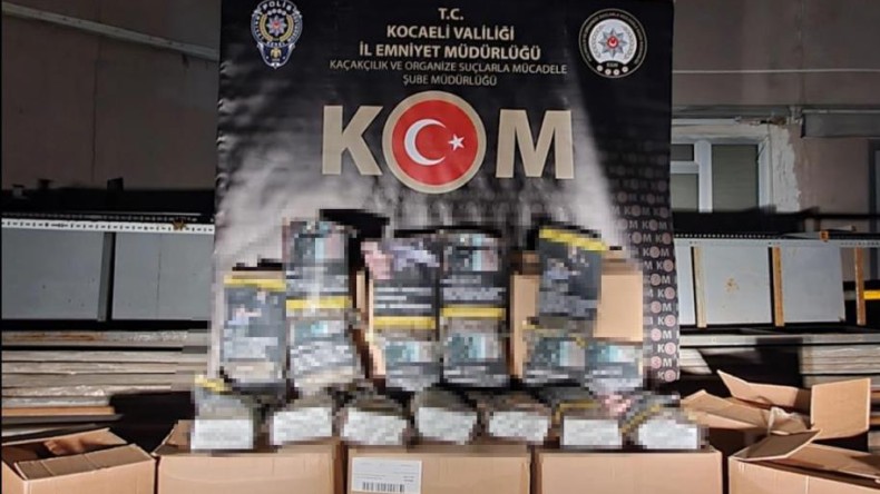 TEM’de durdurulan araçtan 158 kilo sahte bandrollü tütün çıktı