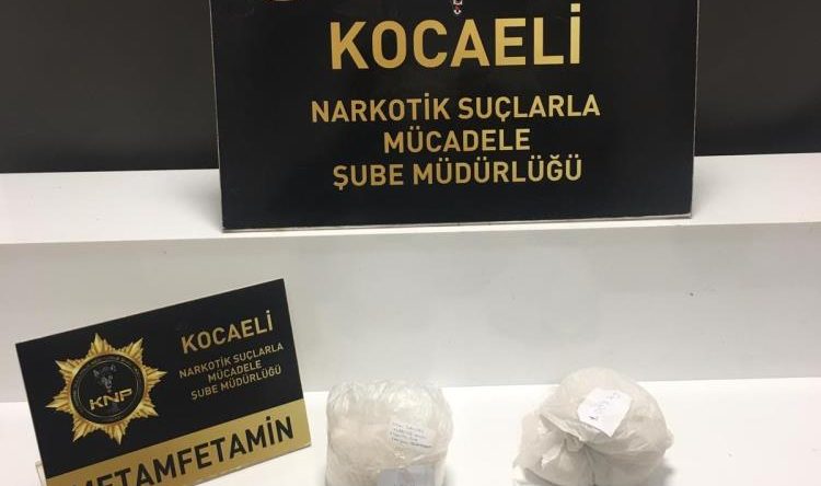 Durdurulan araçtan 2 kilo uyuşturucu çıktı!