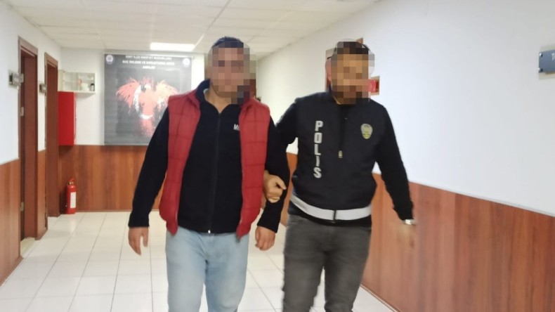 Tacizden aranan şahıslar yakalandı