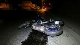 Motosiklet devrildi; Sürücü yaralandı