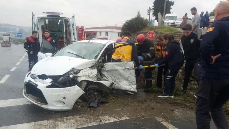 Yağış kazayı beraberinde getirdi!