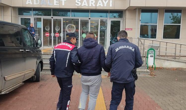 Kimlik kontrolünde yakalandı; tutuklandı