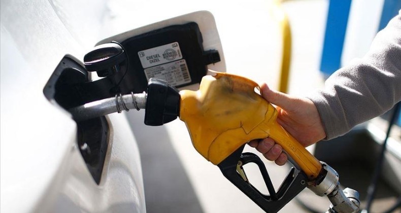 Üst üste zam; Benzin ve motorine tekrar zam geldi!