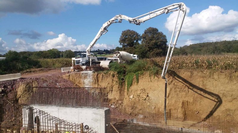 İzmit Yenice Köyünde menfez yapılıyor