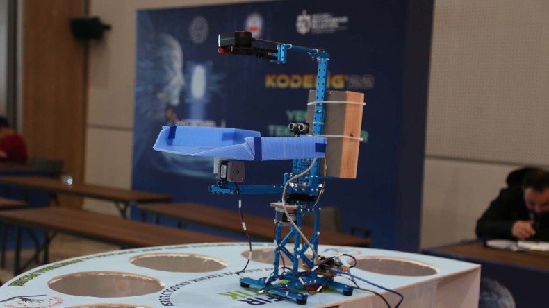 KODELİG’22 yarışması nefes kesti