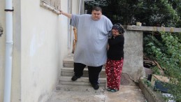 25 yaşında, 3 yıldır evden çıkamıyor