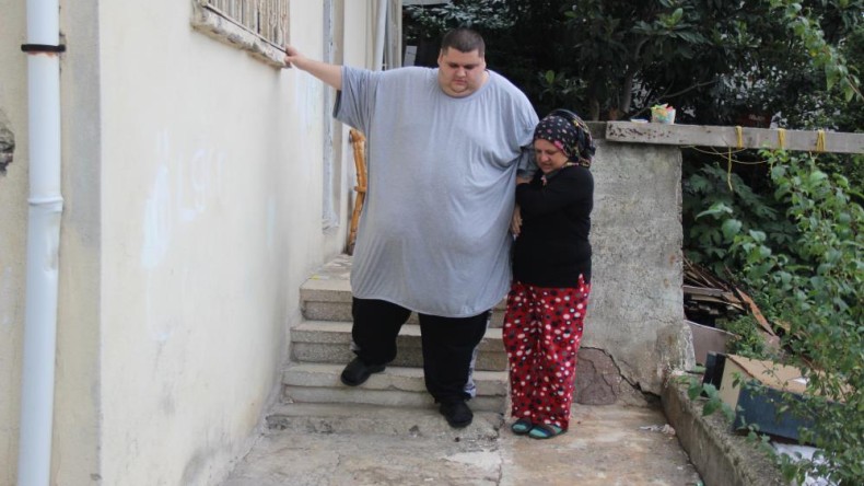 25 yaşında, 3 yıldır evden çıkamıyor