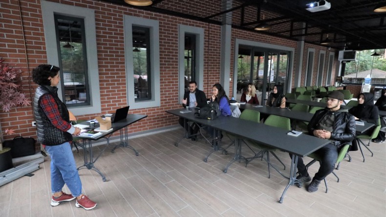 Başiskele’de Temel Fotoğrafçılık Kursu Başladı