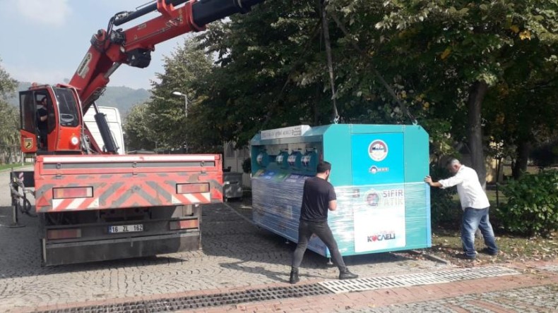Mobil atık getirme merkezleri çoğalıyor