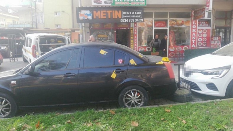 Kocaeli’nde oto galeriler kurşunlandı!