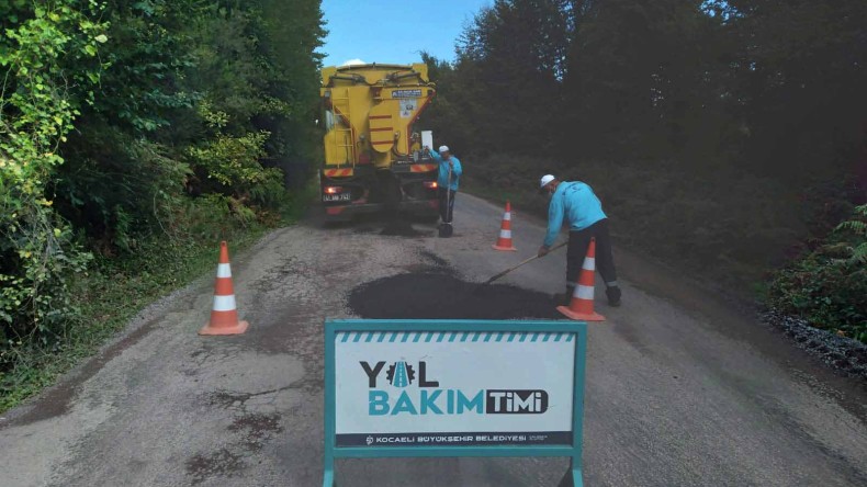 Yol Bakım Timi, canla başla çalışıyor