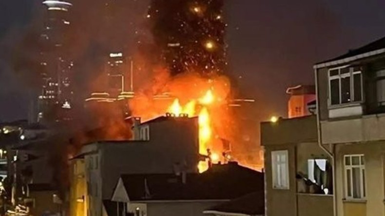 3 katlı binada patlama; 3 ölü, 1 yaralı