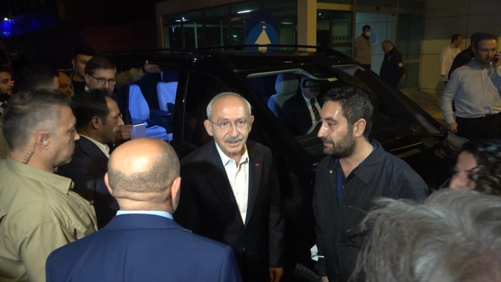 ABD’den dönen Kılıçdaroğlu, Kocaeli’de yoğun bakımdaki kardeşini ziyaret etti