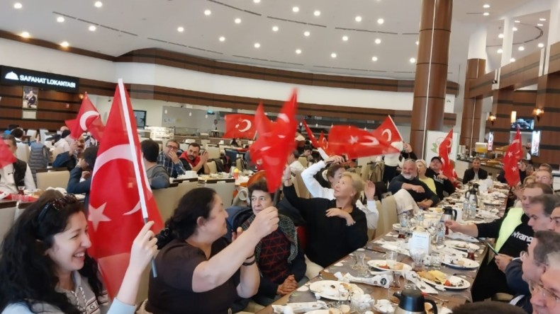 Çukurovalılar Cumhuriyet’in 99. yıldönümünde kahvaltıda buluştu