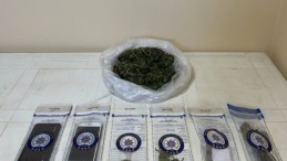 Şüpheli araç durduruldu: 180 gram esrar ele geçirildi