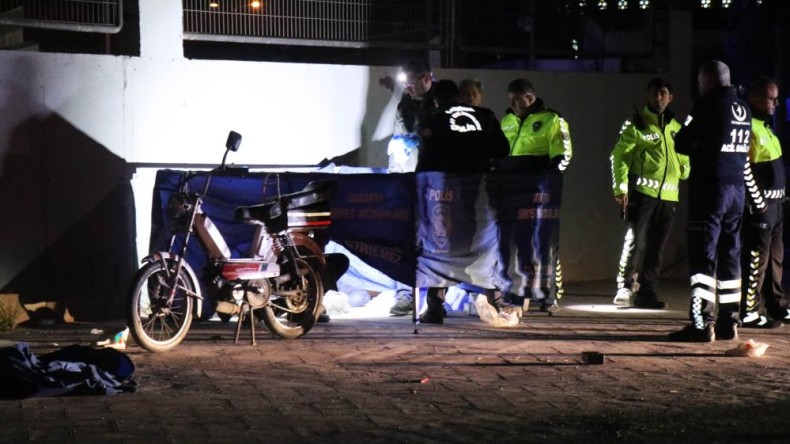 Motosikletten düşen adam hayatını kaybetti