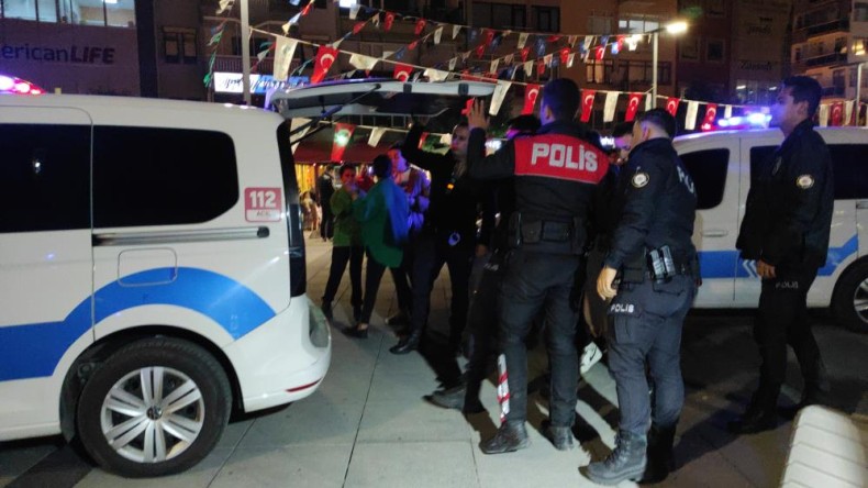İzmit Kent meydanında kavga; 6 gözaltı