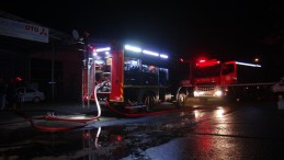 Oto tamirci dükkanında yangın