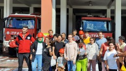 Özel çocuklardan Büyükşehir İtfaiyesine ziyaret