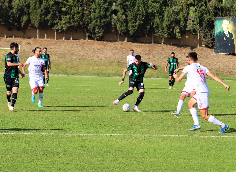 Kocaelispor sahasında Balıkesirspor’u 3-0 mağlup etti.