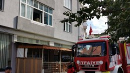 Evde çıkan yangında hayatını kaybetti!