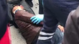 Otomobille çarpışan motokurye yaralandı