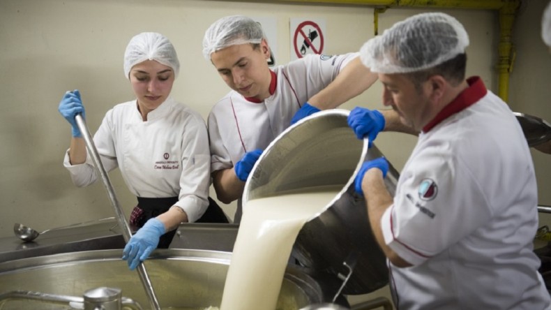 MEB’den öğrencilere ücretsiz yemek