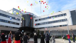 Tüm balonlar bugün onlar için gökyüzüne bırakıldı