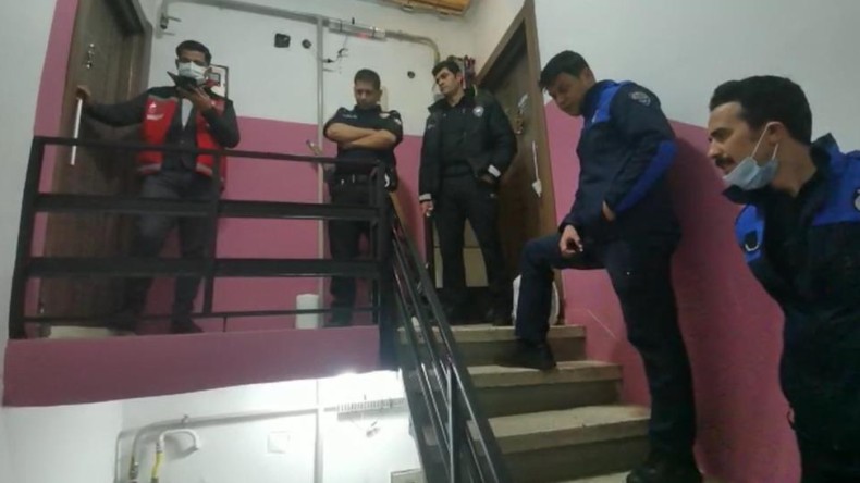 İhbara giden ekipler, dramla karşılaştı