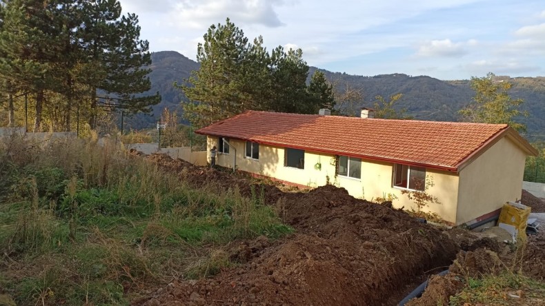 Eski köy okulu özel öğrencilere kamp merkezi olacak