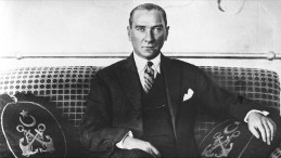 Büyük Önder Atatürk sevdiği şarkılarla anılacak