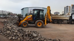 Yahyakaptan Pazar Alanı yenileme çalışmaları başladı