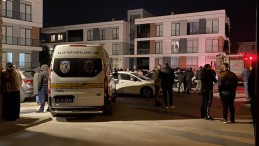 Ayrıldığı eşinin evinde kendisini yakan adam hayatını kaybetti