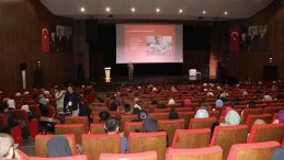 Bilişim uzmanından ebeveynlere, “Çocuklarınıza ilk 36 ay ekran göstermeyin” uyarısı