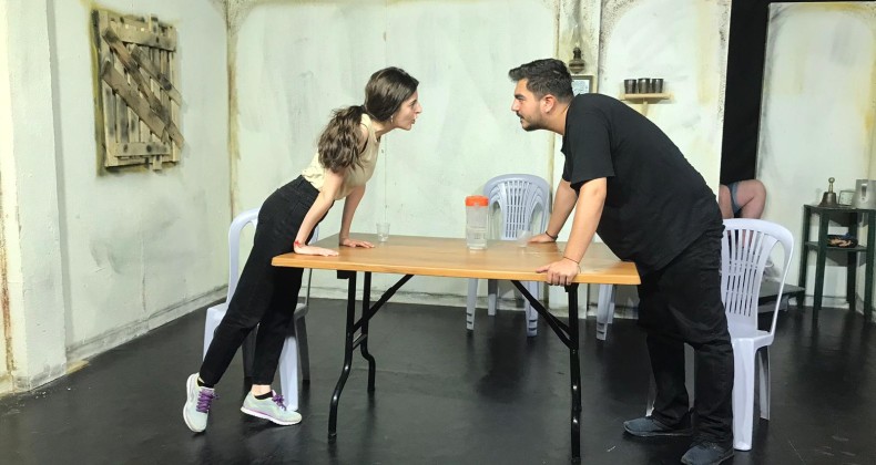 İzmit Belediyesi Sanat Akademisi Tiyatro Bölümü için başvurular başladı