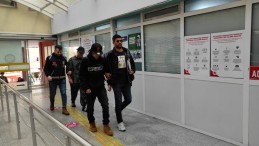 Havaya ateş edip o anları sosyal medyada paylaştılar