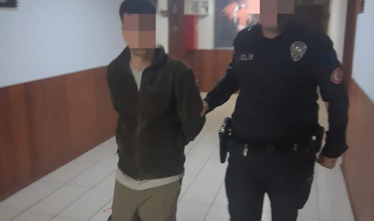 Başkasının kartıyla işlem yaptı, polisten kaçamadı