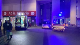 Sokak ortasında bıçaklı saldırı