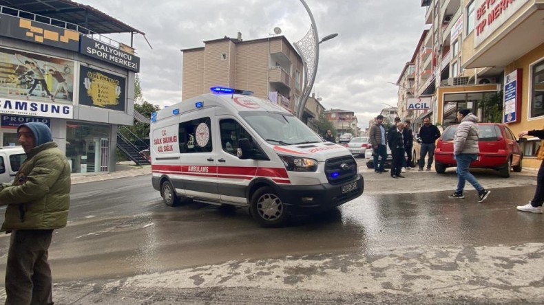 Korkunç yangın; 3 çocuk hastanelik oldu