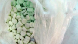 Yüzlerce gram uyuşturucuya el konuldu, 160 kişi hakkında işlem yapıldı