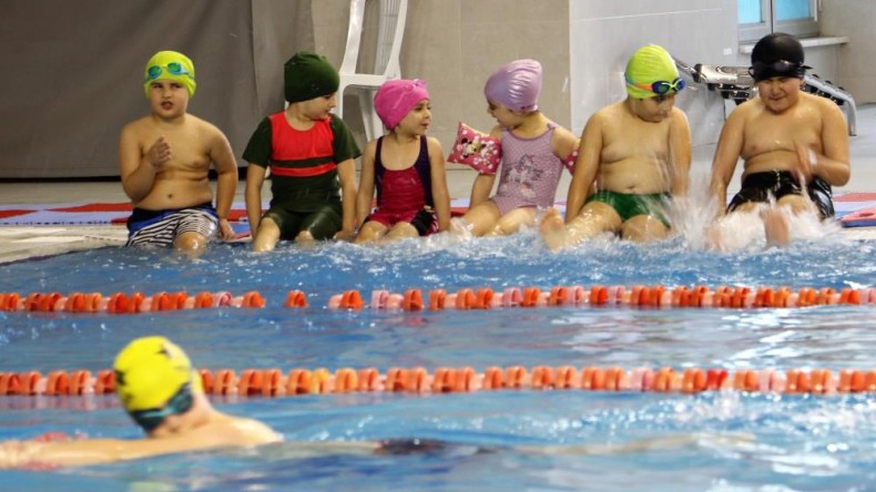 Körfez’de milli yüzücüler yetişiyor