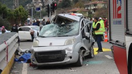 Tanker, ticari araca çarptı; Ölüler var