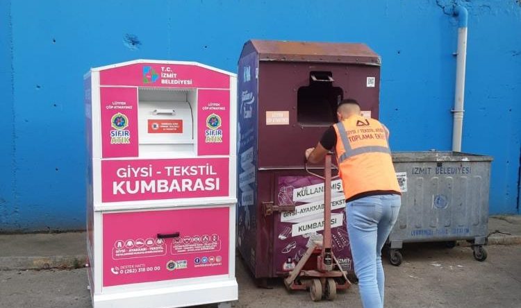 Tekstil atık toplama kumbaraları yenileniyor