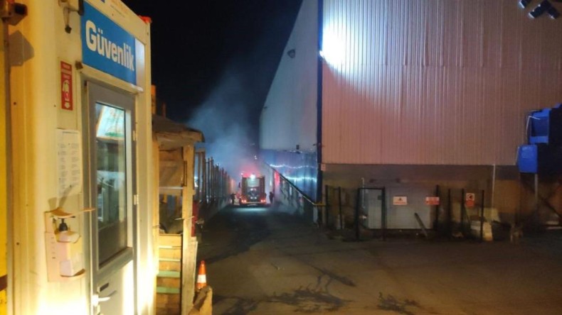 Kauçuk fabrikasında yangın!