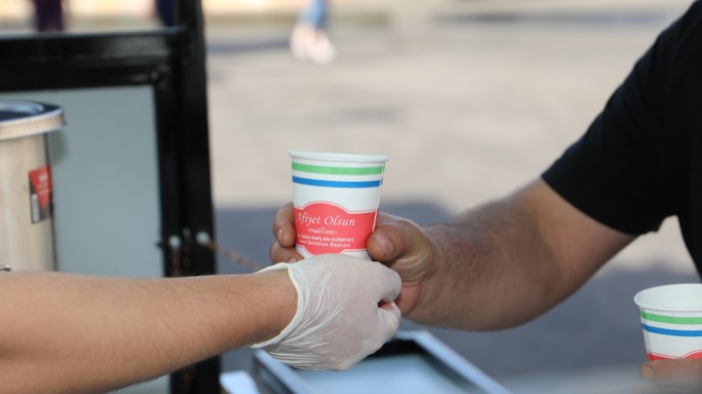 Mobil ikram araçları İzmitlilerin içini ısıtıyor