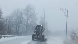 Büyükşehir ekiplerinden Kartepe’de kar mesaisi