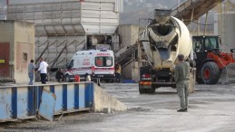 Beton santralinde ölüm; Makineye sıkışan işçi hayatını kaybetti