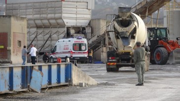 Beton santralinde ölüm; Makineye sıkışan işçi hayatını kaybetti